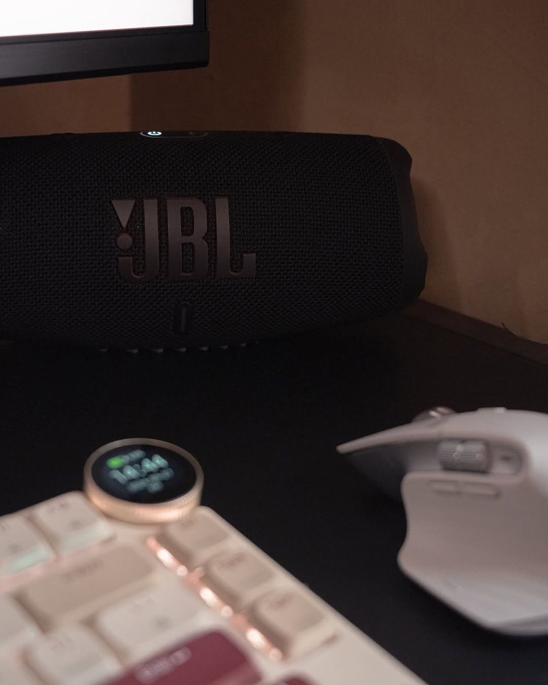 When style meets JBL sound, productivity flows⚡ @pgashwin #JBLSpeaker #JBLSound #JBLIndia #JBL