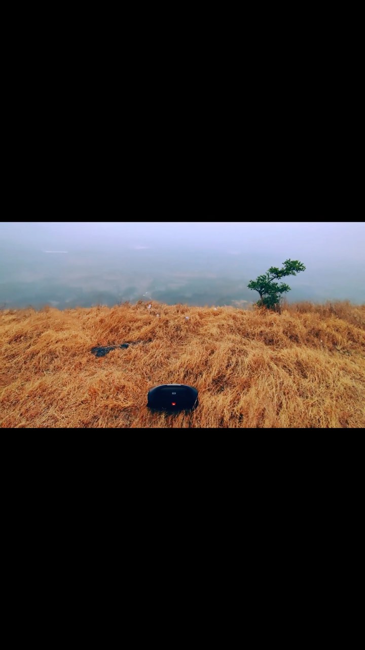 The perfect backdrop, with a lit playlist✨🎶 @dead_mans_trip @110dio #JBLSpeakers #JBLSound #JBLIndia #JBL