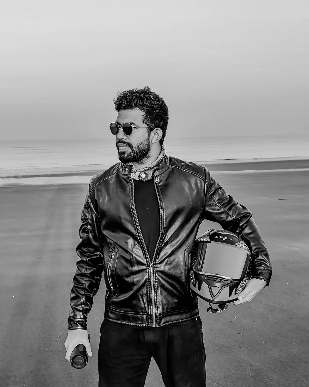 Crusing the coast JBL Flip Essential 2🏝️ @sagar.karn #FlipEssential2 #JBLSpeakers #JBLSound #JBLIndia #JBL