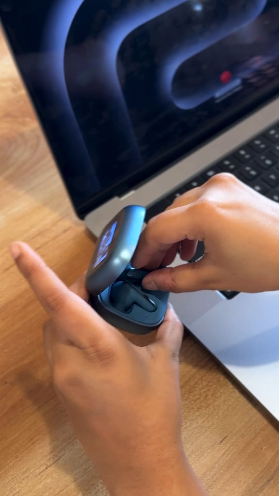 When your surroundings change sound, adjust it your way. Customise your noise cancellation so it never feels too loud, o...
